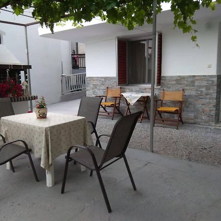 Anastasia' S Guest House Neos Marmaras Exterior photo
